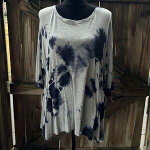 Pants Store Gray Loose Fit Dolman Style Top with Blue Ink Splotch Design Size M